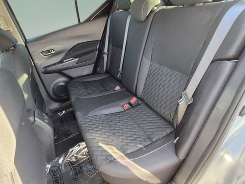 Certified 2022 Nissan Kicks SV FWD image 18