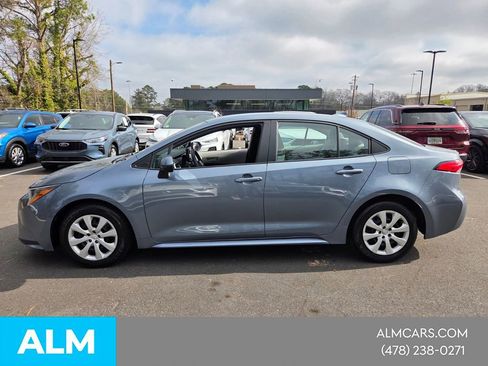 Used 2024 Toyota Corolla LE FWD image 3