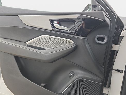 Used 2024 Acura MDX FWD image 23