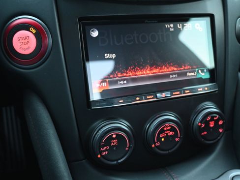 Used 2015 Nissan 370Z NISMO image 63