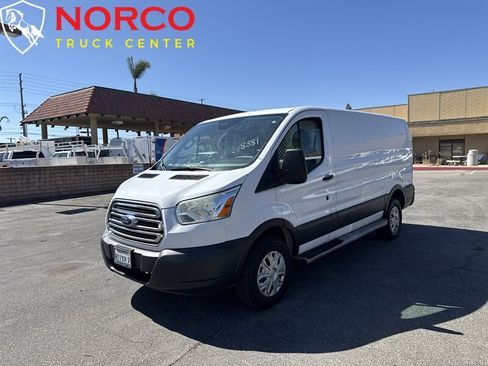 Used 2016 Ford Transit 250 130 Low Roof w/ Exterior Upgrade Package RWD image 4