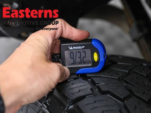 Used 2018 Toyota Tacoma SR5 AWD/4WD image 27