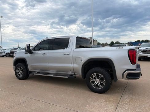 Used 2020 GMC Sierra 1500 SLE w/ SLE Value Package AWD/4WD image 6