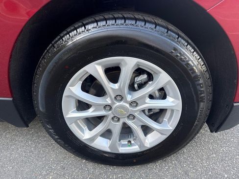 Used 2018 Chevrolet Equinox LT image 10