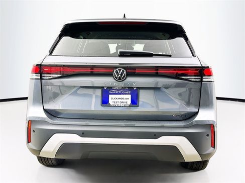 New 2026 Volkswagen Tiguan S image 15
