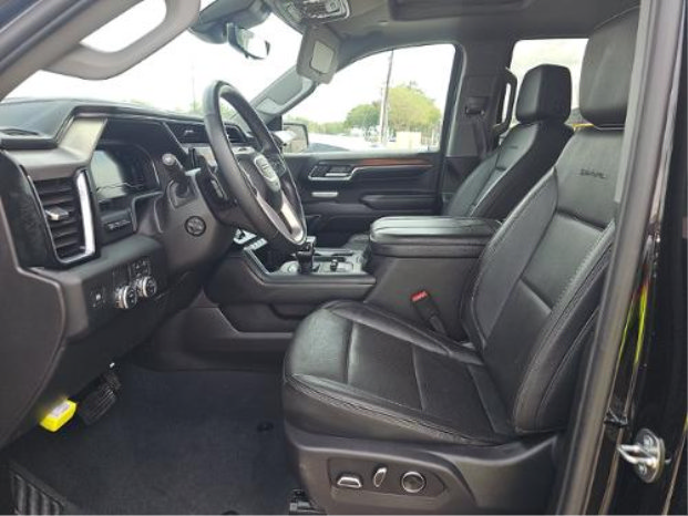 Used 2024 GMC Sierra 1500 Denali w/ Denali Reserve Package RWD image 4