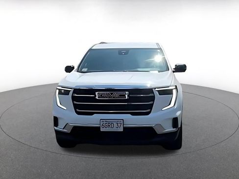 Used 2025 GMC Acadia Elevation AWD/4WD image 4