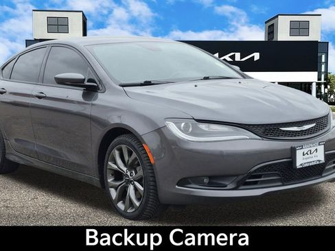 Used 2015 Chrysler 200 S w/ Navigation & Sound Group I image 2