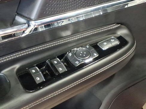 Certified 2023 Lincoln Corsair AWD image 13