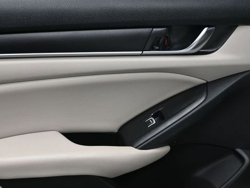 Used 2021 Honda Accord Hybrid image 14