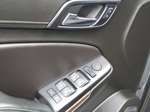 Used 2019 Chevrolet Tahoe LS w/ All-Season Package image 10