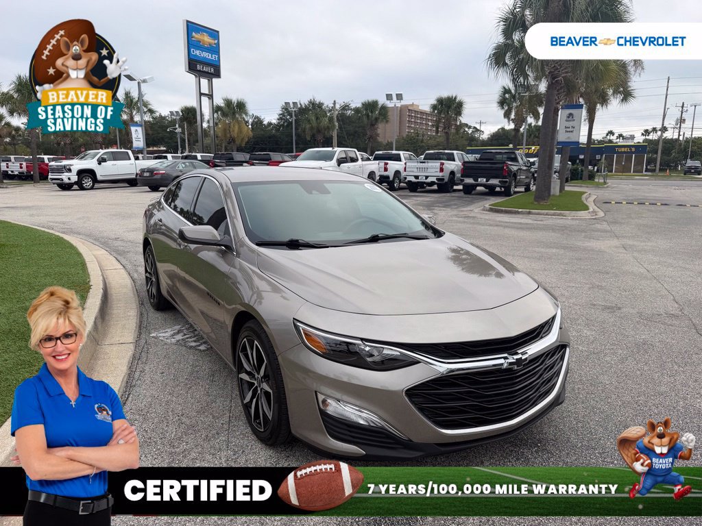 Used 2025 Chevrolet Malibu RS FWD image 2