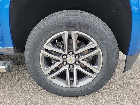 Used 2021 Chevrolet Colorado W/T w/ Custom Special Edition image 5