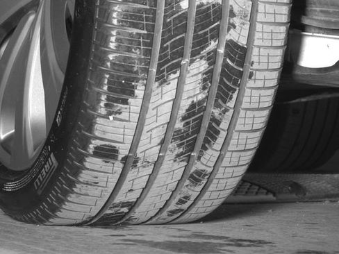 Certified 2025 Land Rover Range Rover SV image 30