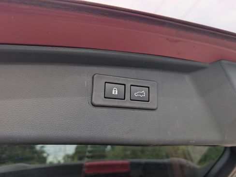 Used 2023 Subaru Outback Limited AWD/4WD image 32