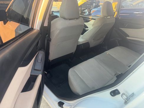 Used 2017 Subaru Impreza 2.0i Premium image 31