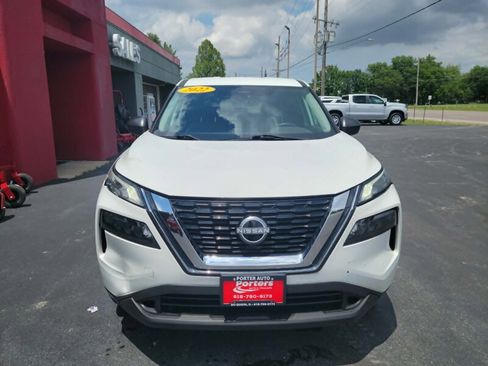 Used 2022 Nissan Rogue S FWD image 2
