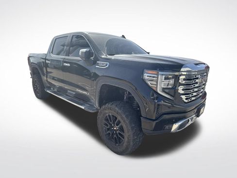 Used 2025 GMC Sierra 1500 Denali AWD/4WD image 9