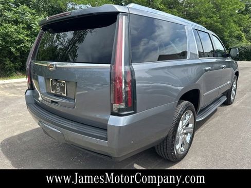 Used 2020 Cadillac Escalade ESV Premium Luxury AWD/4WD image 5