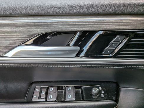 Used 2022 Jeep Wagoneer Series II w/ Premium Group I image 12