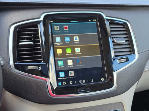 Used 2023 Volvo XC90 T8 Ultimate w/ Lounge Package image 24