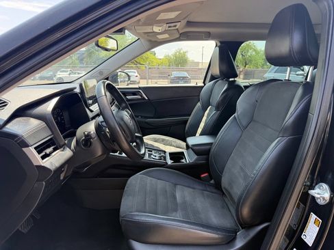 Used 2023 Mitsubishi Outlander SE FWD image 12