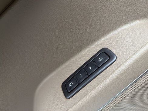 Used 2016 GMC Yukon SLT image 21