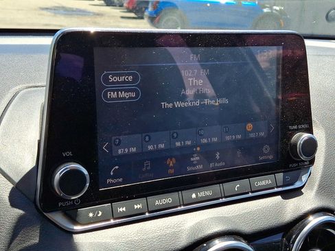 Used 2021 Nissan Sentra SV FWD image 17
