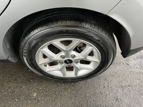 Used 2025 Kia Soul LX w/ LX Technology Package image 30