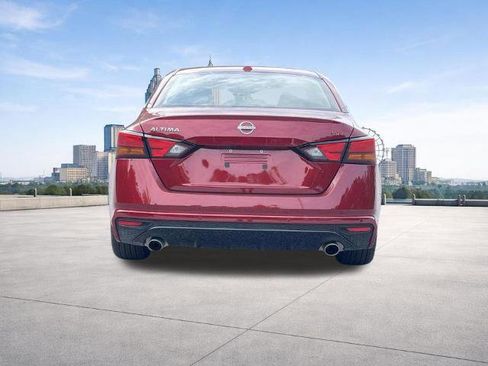 Certified 2025 Nissan Altima 2.5 SR FWD image 21