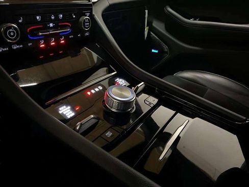 Used 2023 Jeep Grand Cherokee Overland w/ Luxury Tech Group IV image 56