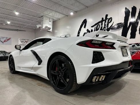 Used 2024 Chevrolet Corvette Stingray Preferred Cpe w/ Z51 Performance Package RWD image 23