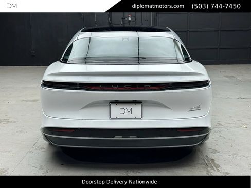 Used 2022 Lucid Air Grand Touring image 6