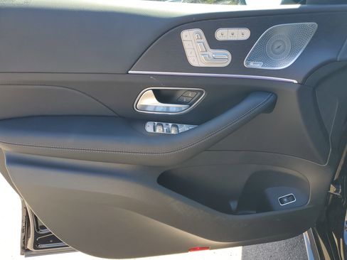 Certified 2025 Mercedes-Benz GLE 580 4MATIC image 18