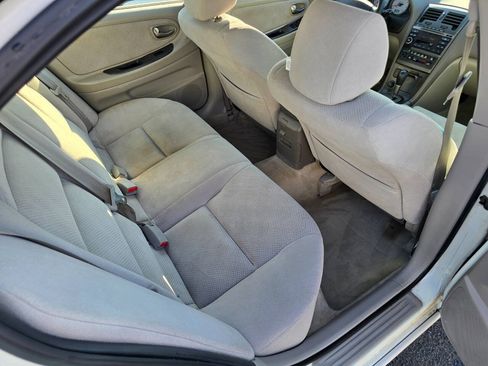Used 2003 Nissan Maxima SE FWD image 24