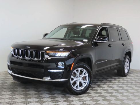 Used 2022 Jeep Grand Cherokee L Limited RWD image 1