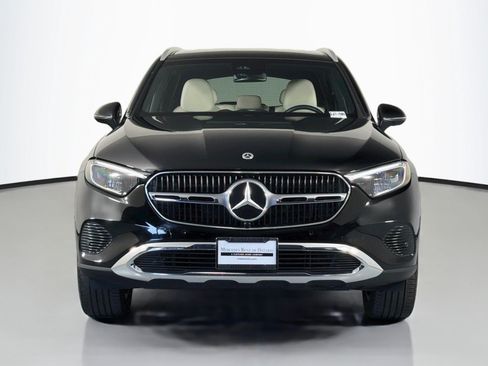 Used 2024 Mercedes-Benz GLC 300 4MATIC image 3