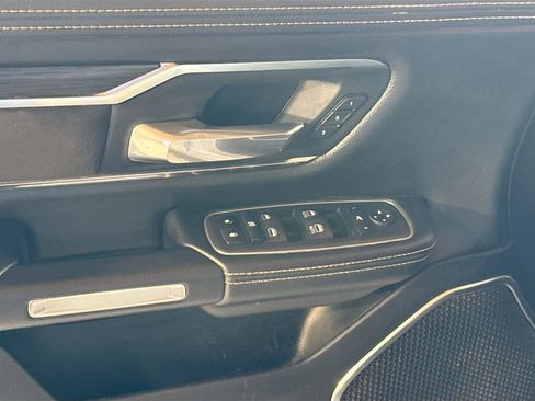 Used 2024 RAM 1500 Laramie AWD/4WD image 19