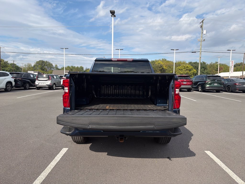 Used 2023 Chevrolet Silverado 1500 Custom AWD/4WD image 12