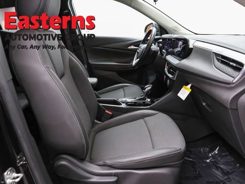 Used 2024 Buick Encore GX Preferred FWD image 23