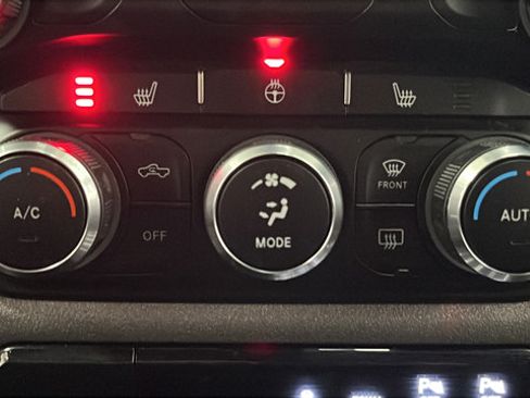 Used 2023 RAM 1500 Big Horn AWD/4WD image 22