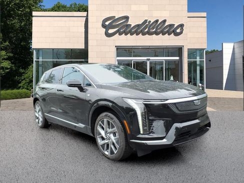 New 2027 Cadillac Optiq Luxury w/ LPO, Floor Liner Package AWD/4WD image 7