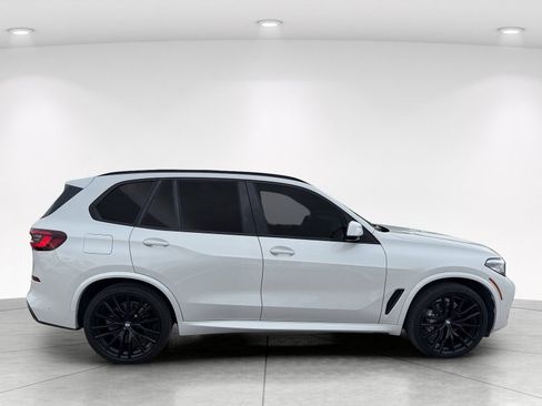 Used 2023 BMW X5 sDrive40i w/ M Sport Package RWD image 3