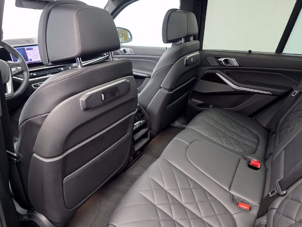 Certified 2024 BMW X5 sDrive40i w/ Premium Package RWD image 16