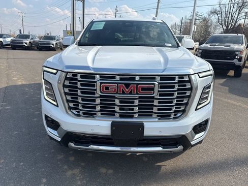 Used 2025 GMC Yukon Denali image 8