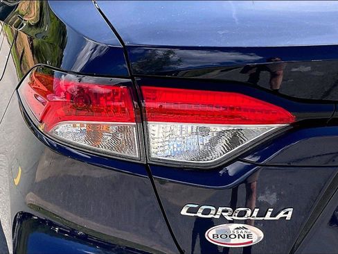 Used 2024 Toyota Corolla LE FWD image 29