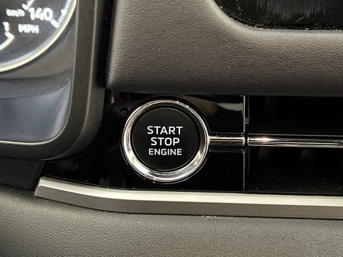 Used 2025 Mitsubishi Outlander SE FWD image 58