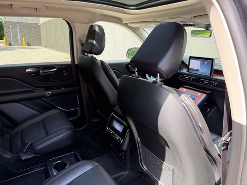 Certified 2023 Lincoln Aviator Reserve w/ Elements Package Plus AWD/4WD image 26