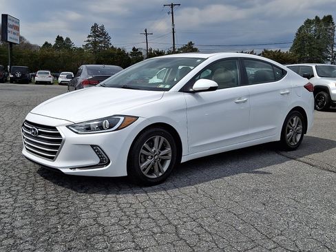 Used 2017 Hyundai Elantra Value Edition image 3
