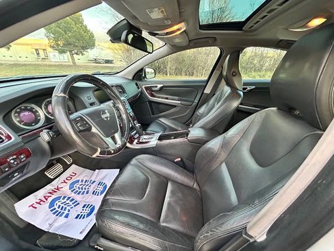 Used 2012 Volvo S60 T5 image 12